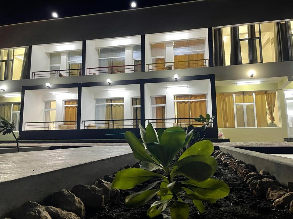 Maan Hotel Apartment Hilf Экстерьер фото