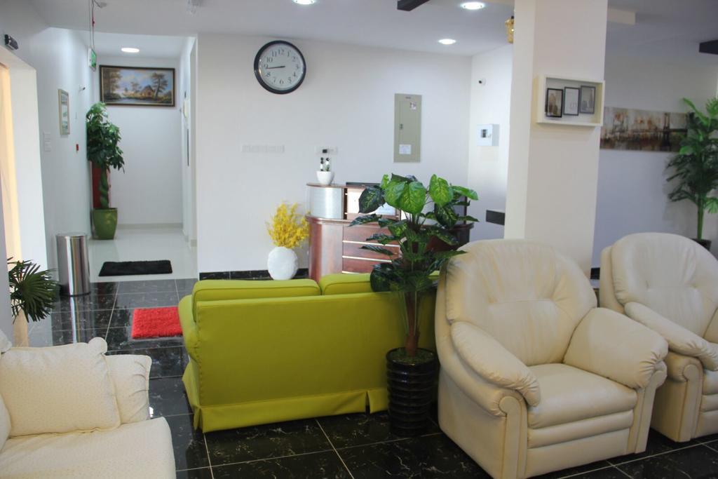 Maan Hotel Apartment Hilf Экстерьер фото