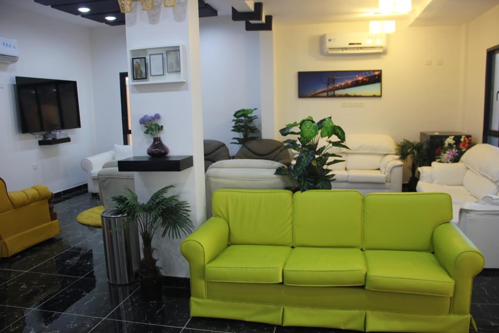 Maan Hotel Apartment Hilf Экстерьер фото